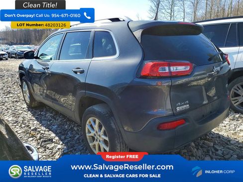 Used 2016 Jeep Cherokee Latitude w/ Cold Weather Group AWD/4WD image 3