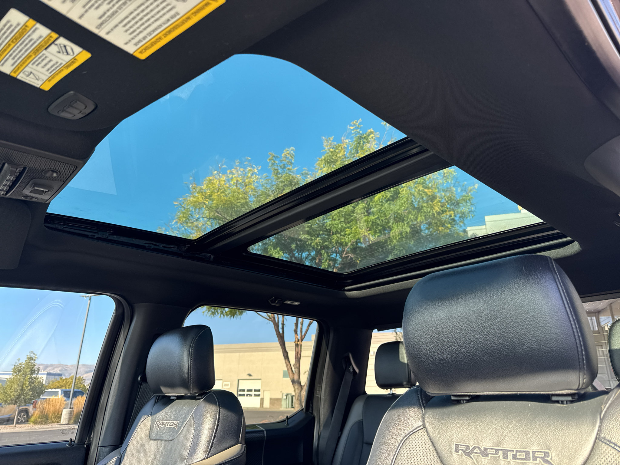 Used 2018 Ford F150 Raptor w/ Equipment Group 802A Luxury AWD/4WD image 13