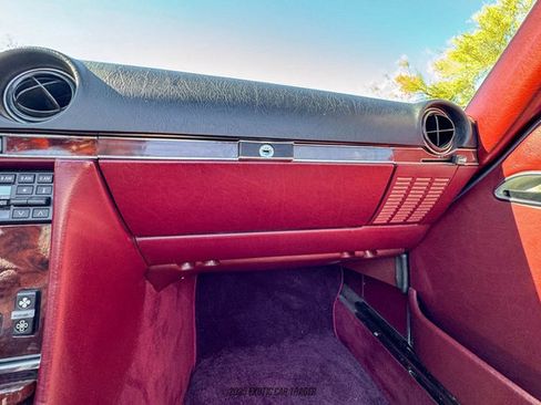 Used 1989 Mercedes-Benz 560 SL image 45