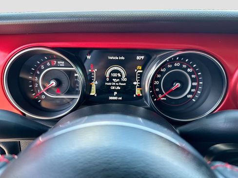 Used 2022 Jeep Gladiator Rubicon w/ LED Lighting Group AWD/4WD image 14