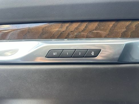 Used 2025 Cadillac Escalade ESV Sport Platinum AWD/4WD image 60