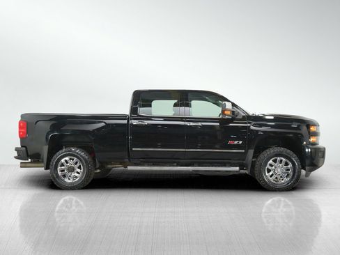 Used 2019 Chevrolet Silverado 3500 LTZ w/ Duramax Plus Package image 6