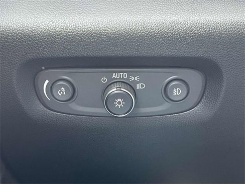 Certified 2019 Chevrolet Traverse LT w/ LT Premium Package image 25