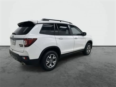 Certified 2023 Honda Passport TrailSport image 4