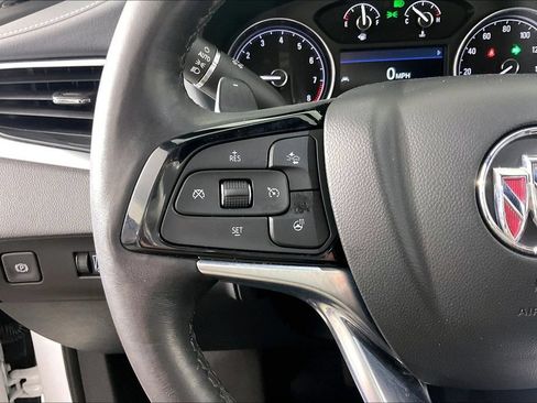 Certified 2024 Buick Enclave Essence FWD image 9