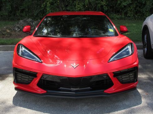 Used 2024 Chevrolet Corvette Stingray Preferred Cpe w/ Z51 Performance Package RWD image 9