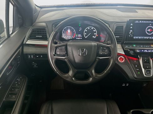 Used 2025 Honda Odyssey Sport-L image 17