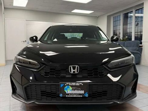 Used 2025 Honda Civic Sport image 2
