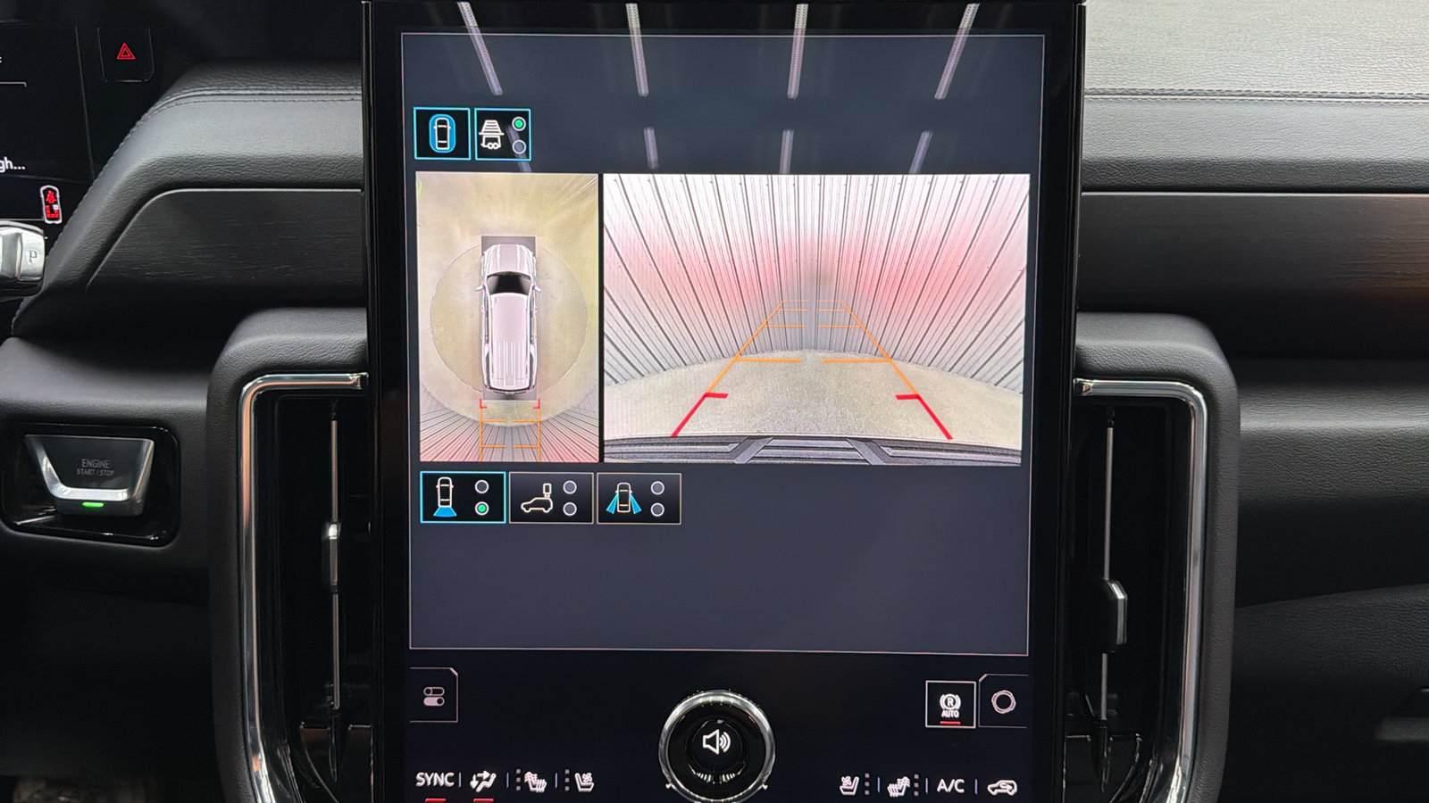 Used 2026 GMC Yukon XL Denali w/ Sun & Power Step Package AWD/4WD image 18
