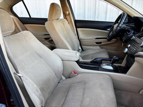Used 2011 Honda Accord LX image 30