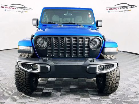 Used 2021 Jeep Gladiator Overland image 3