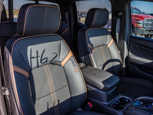 New 2026 GMC Canyon AT4 image 9