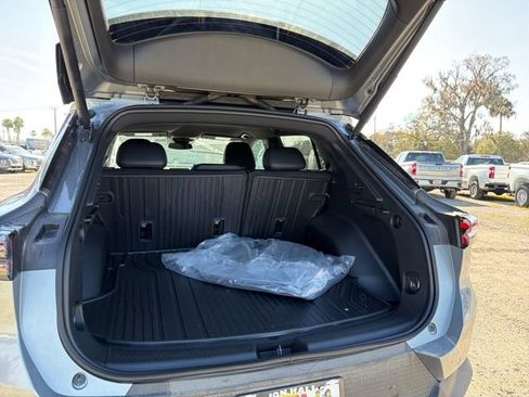 New 2026 Chevrolet Equinox EV LT image 15