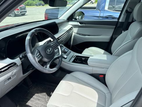 Used 2023 Hyundai Palisade SEL FWD image 5