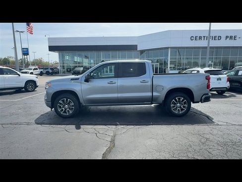 Used 2023 Chevrolet Silverado 1500 RST AWD/4WD image 5