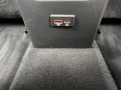 Used 2019 Nissan Sentra SV image 29