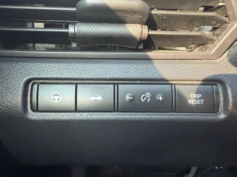 Used 2021 Nissan Altima 2.5 SL FWD image 17