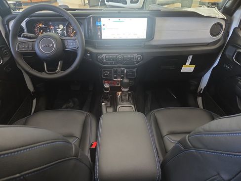 New 2025 Jeep Wrangler Willys image 17