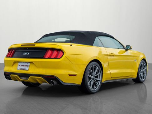 Used 2017 Ford Mustang GT Premium image 7