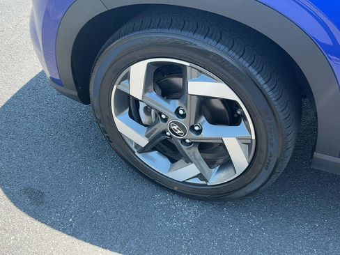 Certified 2023 Hyundai Venue Limited FWD image 13