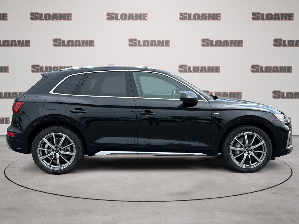 Certified 2023 Audi Q5 e Premium Plus AWD/4WD image 6