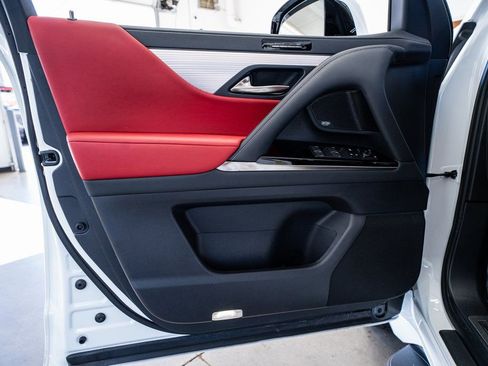 Used 2024 Lexus LX 600 F Sport image 30