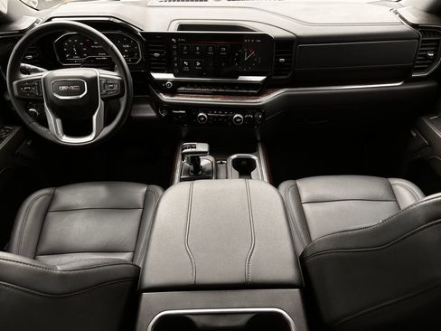 Used 2024 GMC Sierra 1500 Elevation w/ Elevation Premium Package image 11