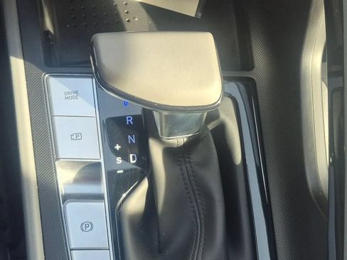 Used 2023 Hyundai Elantra SEL w/ Convenience Package FWD image 9