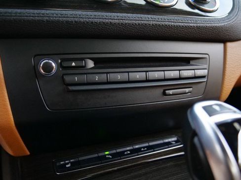 Used 2015 BMW Z4 sDrive35is image 14