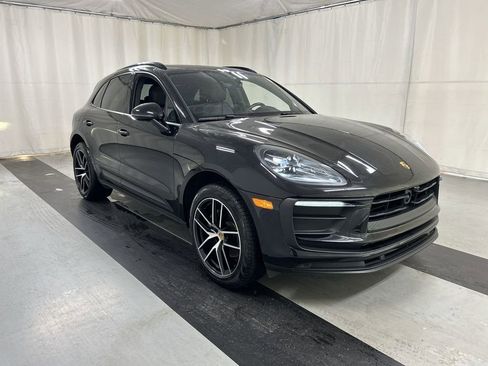 Used 2023 Porsche Macan AWD/4WD image 1