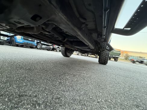 Used 2019 Toyota Tacoma SR5 image 33