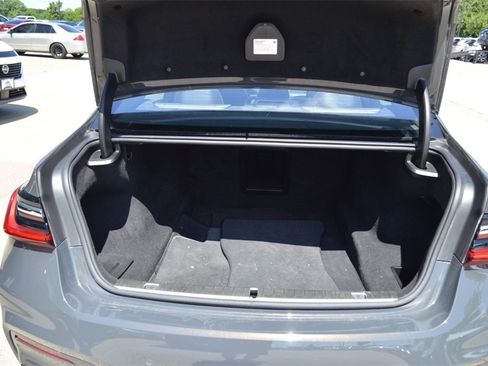 Used 2021 BMW 750i xDrive w/ M Sport Package image 13