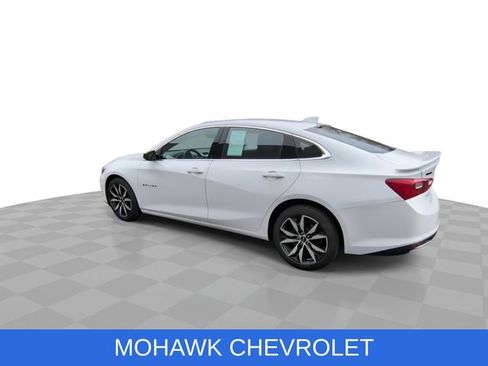 Used 2024 Chevrolet Malibu RS w/ LPO, Floor Liner Package FWD image 7