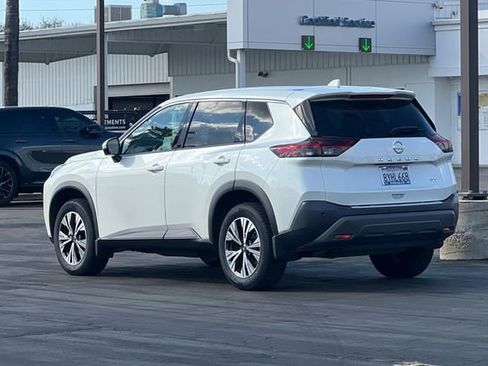 Used 2021 Nissan Rogue SV image 6