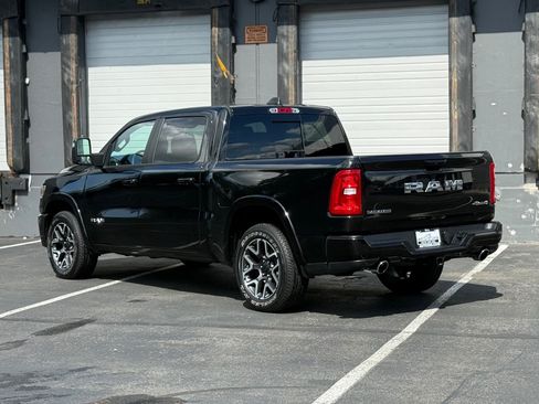 Used 2025 RAM 1500 Laramie w/ Sport Appearance Package AWD/4WD image 4