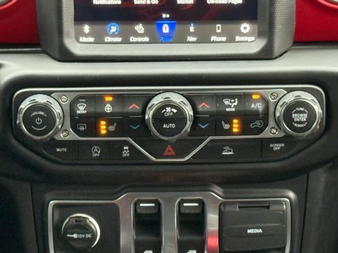 Used 2023 Jeep Wrangler Rubicon w/ LED Lighting Group image 20