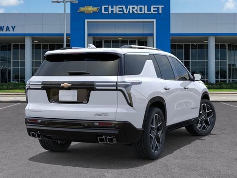 New 2026 Chevrolet Traverse High Country FWD image 4