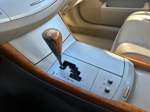 Used 2006 Toyota Avalon Limited image 54