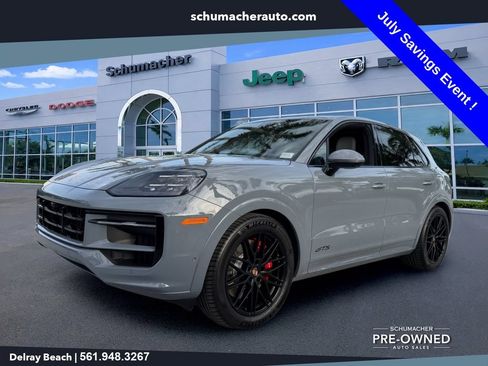 Used 2026 Porsche Cayenne GTS AWD/4WD image 3