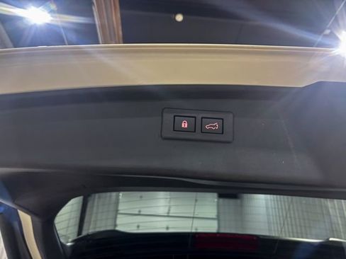 Used 2021 Subaru Outback Touring XT image 28