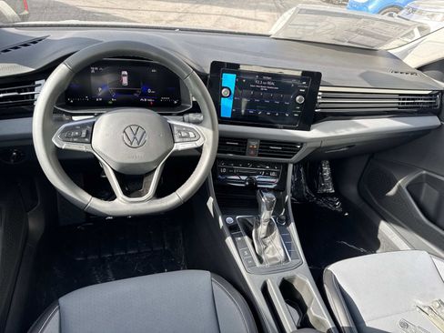 New 2026 Volkswagen Jetta SE image 7