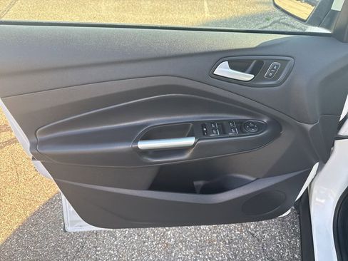 Used 2019 Ford Escape SEL AWD/4WD image 13
