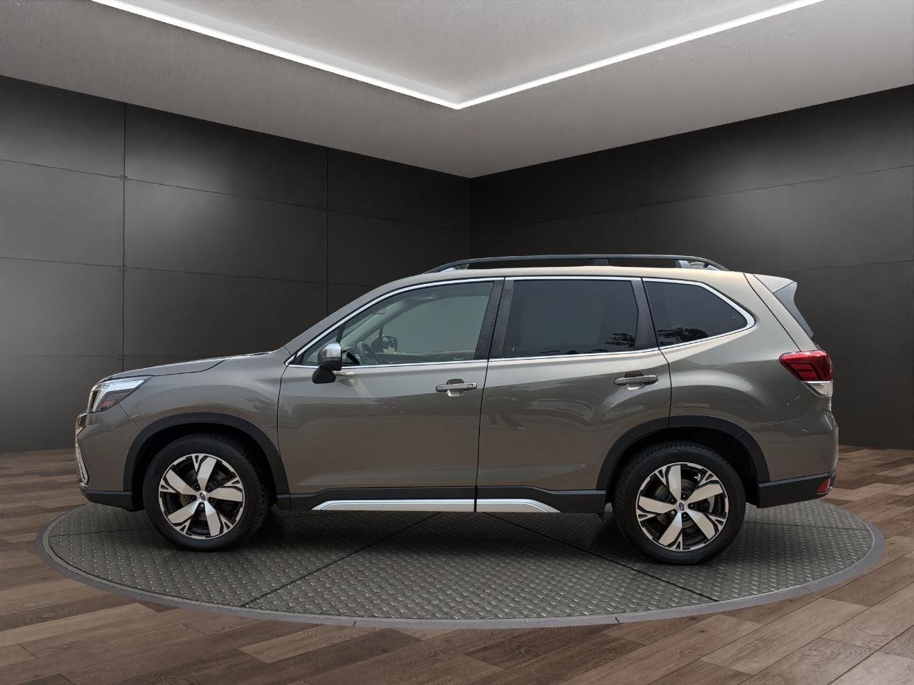 Used 2020 Subaru Forester Touring AWD/4WD image 9