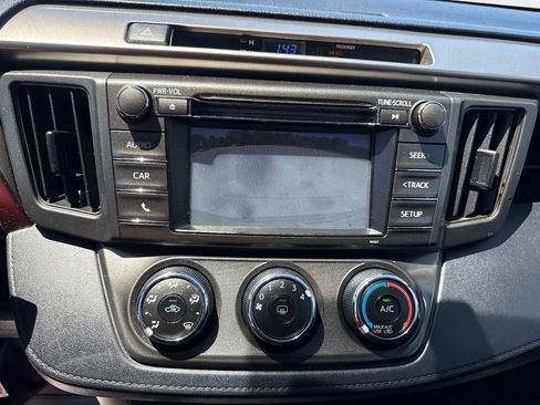 Used 2014 Toyota RAV4 LE FWD image 22