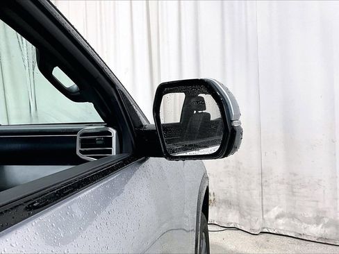 Used 2025 Toyota Tundra Platinum AWD/4WD image 11