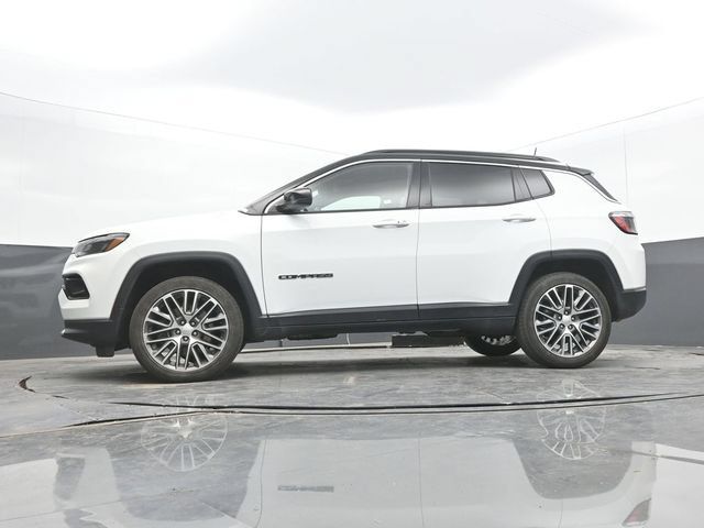 Used 2023 Jeep Compass Limited w/ Elite Group AWD/4WD image 56