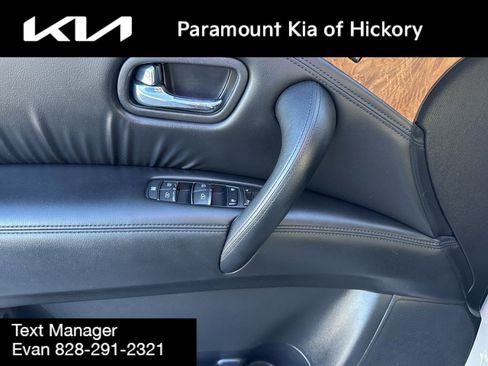 Used 2023 Nissan Armada SL image 19