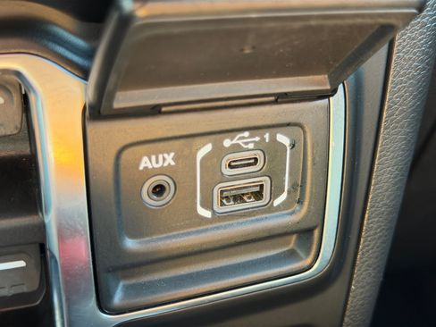 Used 2021 Jeep Wrangler Unlimited Sport w/ Sun And Sound Package AWD/4WD image 16