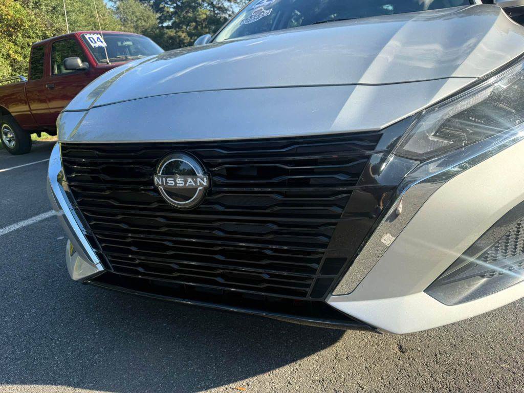 Used 2023 Nissan Altima 2.5 S FWD image 10