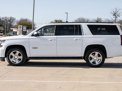 Used 2020 Chevrolet Suburban LT image 12